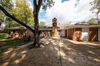 3306 Vaughn Rd in Montgomery, AL - Building Photo - Building Photo