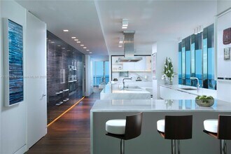 19575 Collins Ave, Unit 39 in Sunny Isles Beach, FL - Building Photo - Building Photo