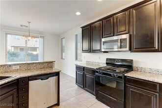 6368 Joshuaville Dr in Las Vegas, NV - Building Photo - Building Photo