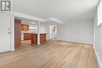 1 Steel St in Ottawa, ON - Building Photo - Building Photo
