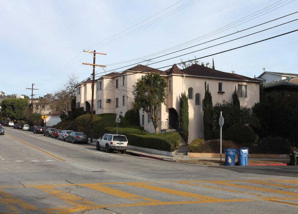 3100 Griffith Park Blvd in Los Angeles, CA - Foto de edificio