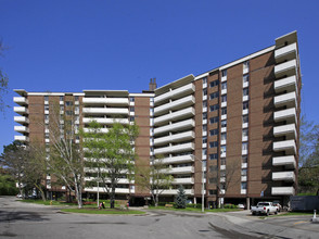 Park Vista Apartments in Toronto, ON - Building Photo - Building Photo