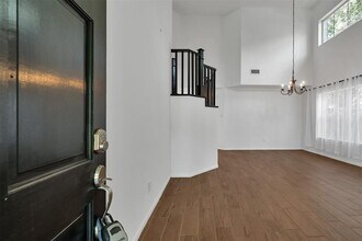 7 E Gaslight Pl in Spring, TX - Building Photo - Building Photo