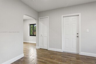 1136 SW 12th Ct in Miami, FL - Building Photo - Building Photo