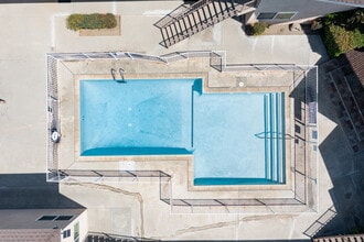 Hali Kalani in Whittier, CA - Building Photo - Building Photo