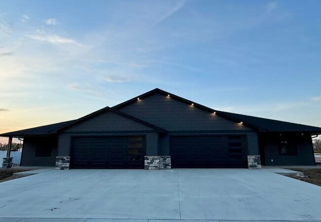 property at 1120/1122 Carl Rd