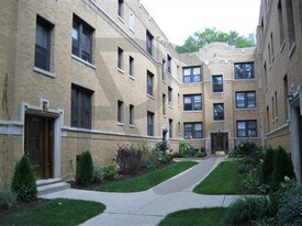 2649 N Spaulding Ave in Chicago, IL - Building Photo