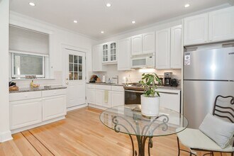 345 Commonwealth Ave in Boston, MA - Building Photo - Building Photo
