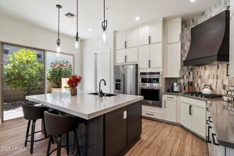 8224 E Angel Spirit Dr in Scottsdale, AZ - Building Photo - Building Photo