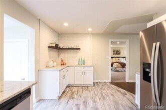 1322 S Quieto Ct in Denver, CO - Building Photo - Building Photo