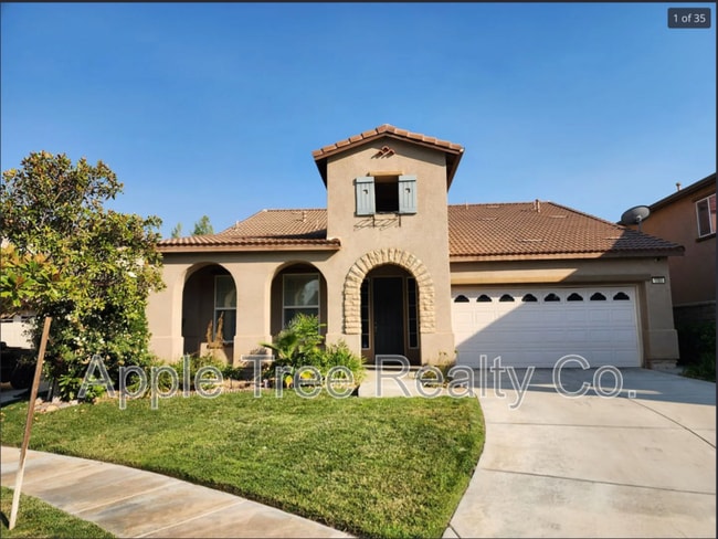 property at 1560 Gazebo Ln
