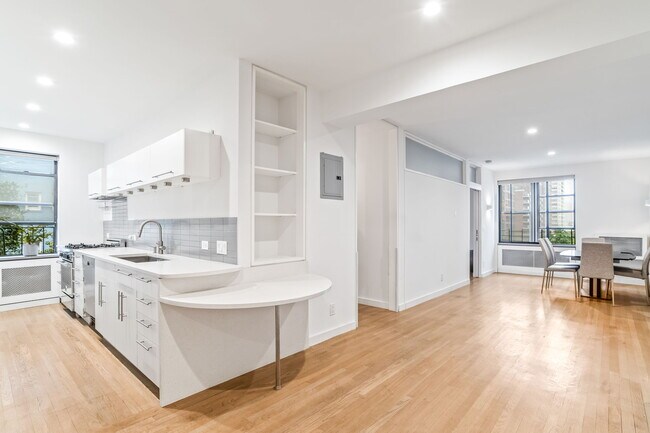 property at 350 E 54th St