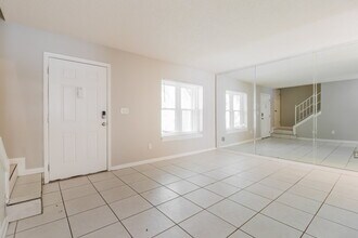 7640 Woodbridge Blvd in Tampa, FL - Building Photo - Building Photo