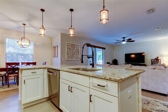 3708 W Wyoming Ave in Tampa, FL - Building Photo - Building Photo