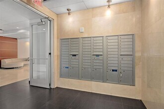 101 S Eola Dr in Orlando, FL - Building Photo - Building Photo