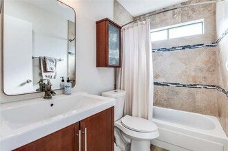 150 Edgewood Dr in Coppell, TX - Foto de edificio - Building Photo