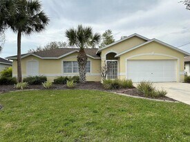 67 Marker Rd in Rotonda West, FL - Building Photo