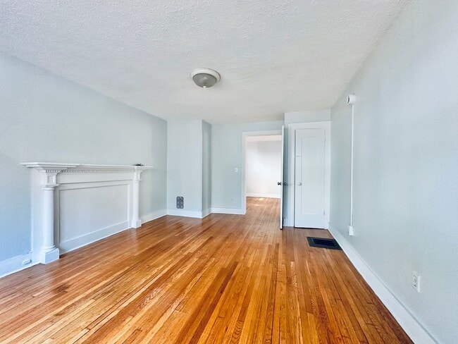 179 Bradley St in New Haven, CT - Building Photo - Building Photo