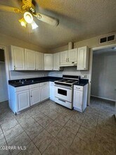 386 McCune Rd in El Paso, TX - Building Photo - Building Photo