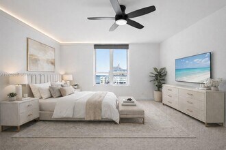 701 Brickell Key Blvd in Miami, FL - Building Photo - Building Photo