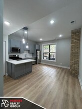 421 W Belden Ave, Unit 1 in Chicago, IL - Building Photo - Building Photo