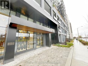 1100-1100 Sheppard Ave W in Toronto, ON - Building Photo - Building Photo