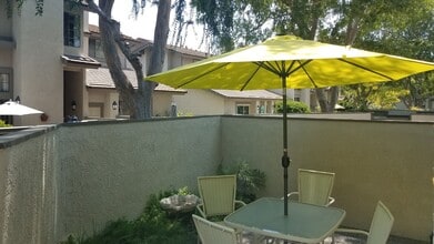 16 Starshine in Irvine, CA - Building Photo - Building Photo
