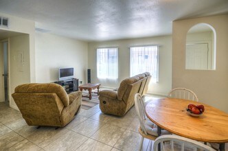 Roosevelt Place in Phoenix, AZ - Building Photo - Building Photo