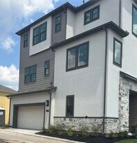 3218 Royal Oaks Holw Ln in Houston, TX - Building Photo