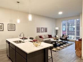 The Maxx & The Alexandra in Pittsburgh, PA - Foto de edificio - Building Photo