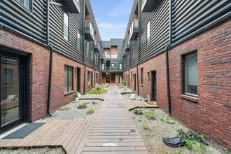 20007 N Philip St in Philadelphia, PA - Building Photo - Building Photo