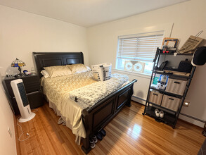 126 Jefferson Ave, Unit 2 in Everett, MA - Building Photo - Building Photo