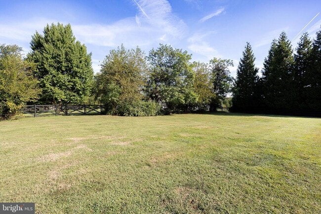 property at 21411 Montgomery Ave