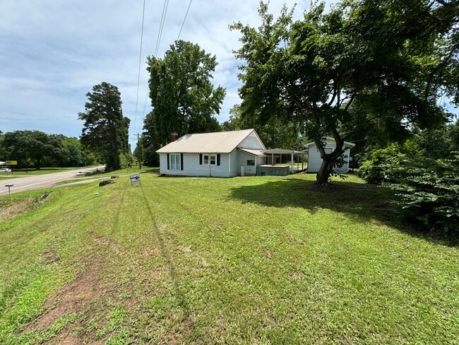 2348 TX-154 in Gilmer, TX - Building Photo - Building Photo