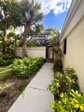 4494 Ascot Cir N in Sarasota, FL - Building Photo - Building Photo