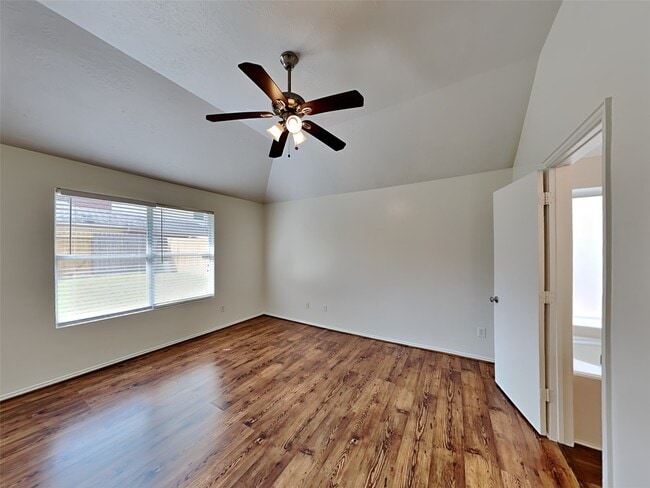 property at 11919 Lois Ln Dr