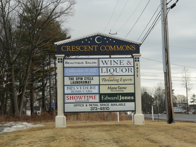 The Residences at Crescent Commons in Clifton Park, NY - Building Photo - Building Photo