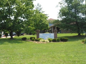 Midland Square Apartments in Shelbyville, KY - Building Photo - Building Photo