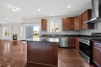 1550 Cinnabar Dr in Rochester Hills, MI - Building Photo - Building Photo