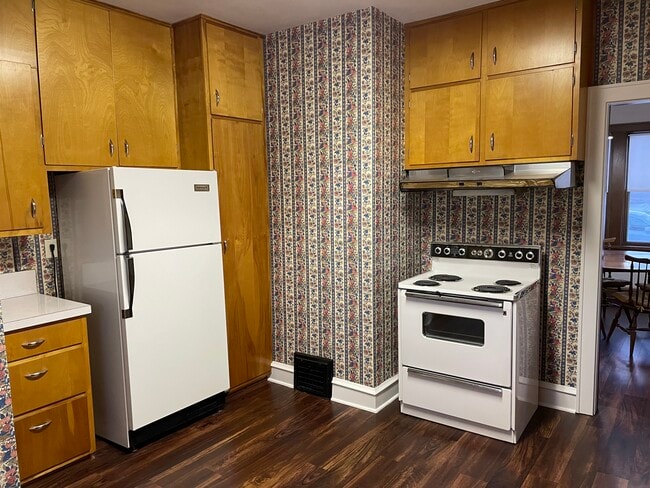 204 E 3rd St in Westfield, WI - Building Photo - Building Photo