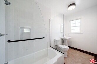 823 Highland Ave in Glendale, CA - Building Photo - Building Photo