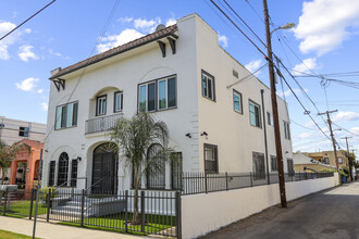 2416-2418 Boulder St in Los Angeles, CA - Foto de edificio - Building Photo