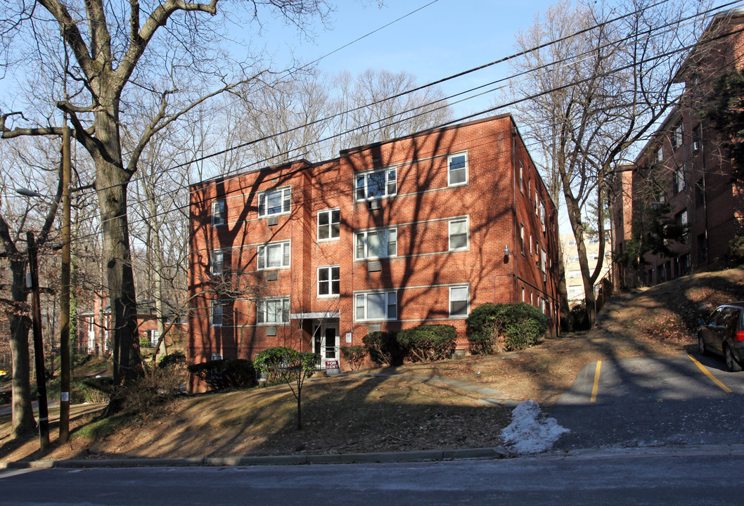 600 Kennebec Ave in Takoma Park, MD - Foto de edificio