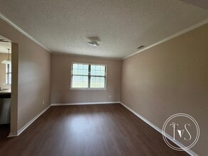 2416 Fernando Ct in Hinesville, GA - Building Photo - Building Photo