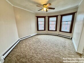 720 Cambridge St, Unit 2 in Cambridge, MA - Building Photo - Building Photo