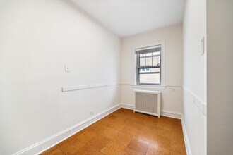 721 Foster St, Unit 1W in Evanston, IL - Foto de edificio - Building Photo