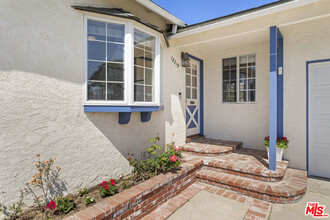 13219 S Clydepark Ave in Hawthorne, CA - Building Photo - Building Photo