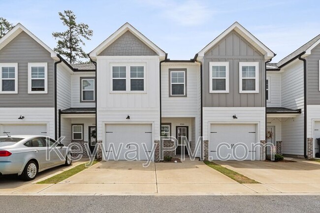 property at 4504 Chestnut Trl