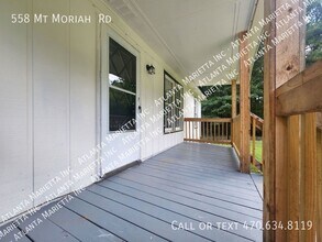 558 Mt Moriah Rd in Dallas, GA - Building Photo - Building Photo