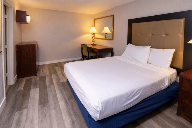 property at 2530 Bloomfield Hwy